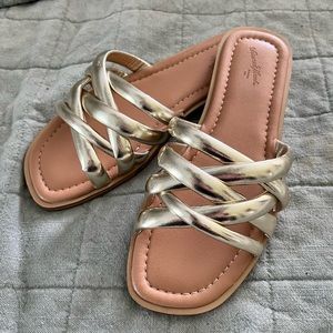 Target Universal Thread Women’s Rian Slide Sandals Size 7 in Gold